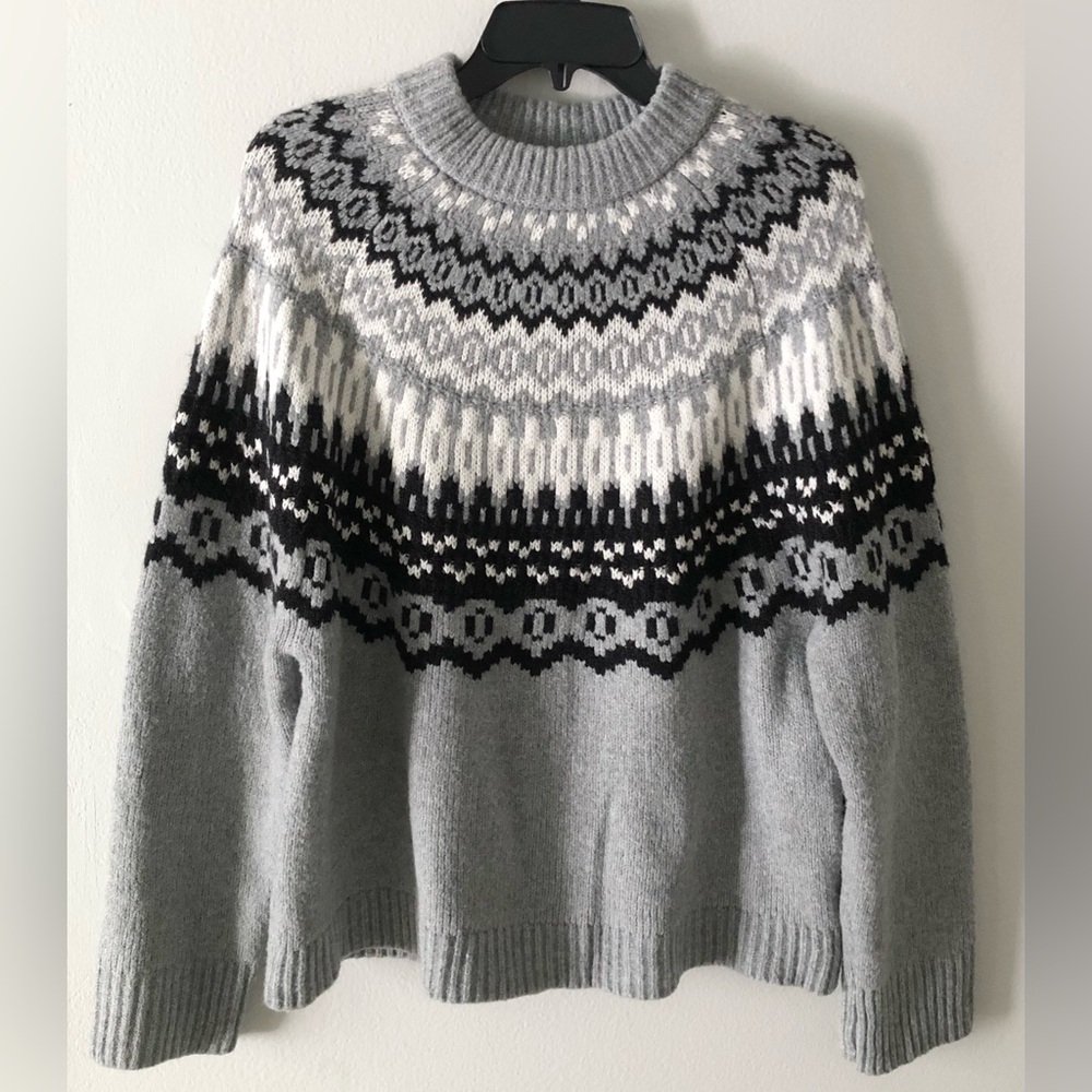 Gray Fair Isle Crewneck Sweater Universal Thread Winter Fall Cozy NWT